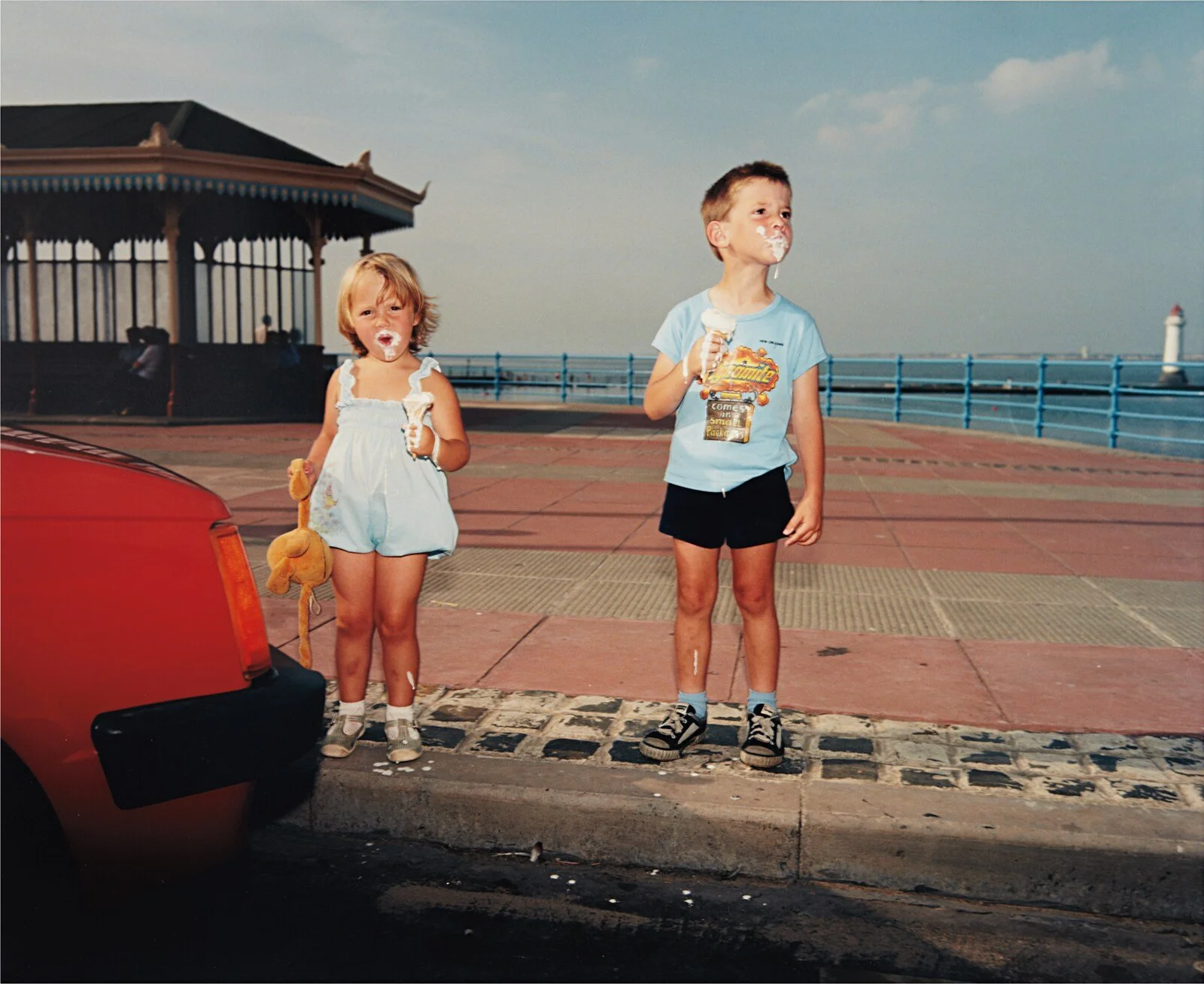 Icons – Martin Parr: The Kitsch and the Lurid — ZERO.NINE